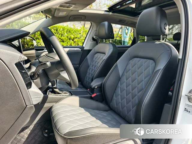 Volkswagen Sagitar 2025 Белый из Китая, фото 5