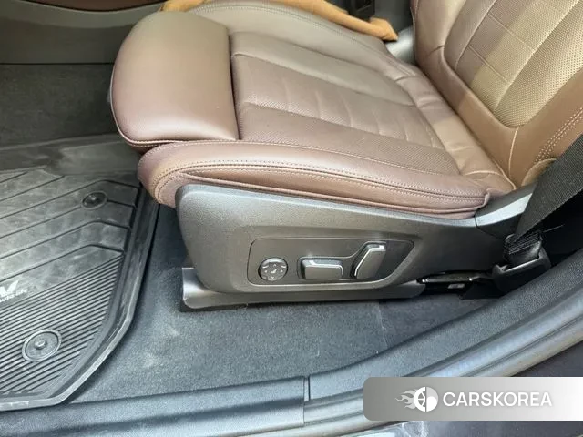 BMW X4 (G02) 2024 Черный двухцветный из Кореи, фото 5