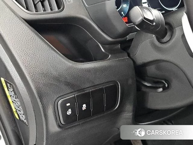 Kia The New Kia Ray EV 2023 Белый из Кореи, фото 5