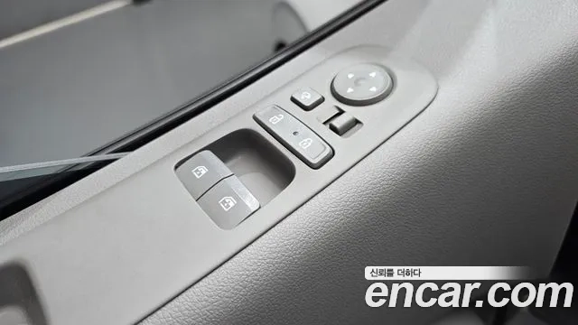 Hyundai Staria 2023 Белый из Кореи, фото 5