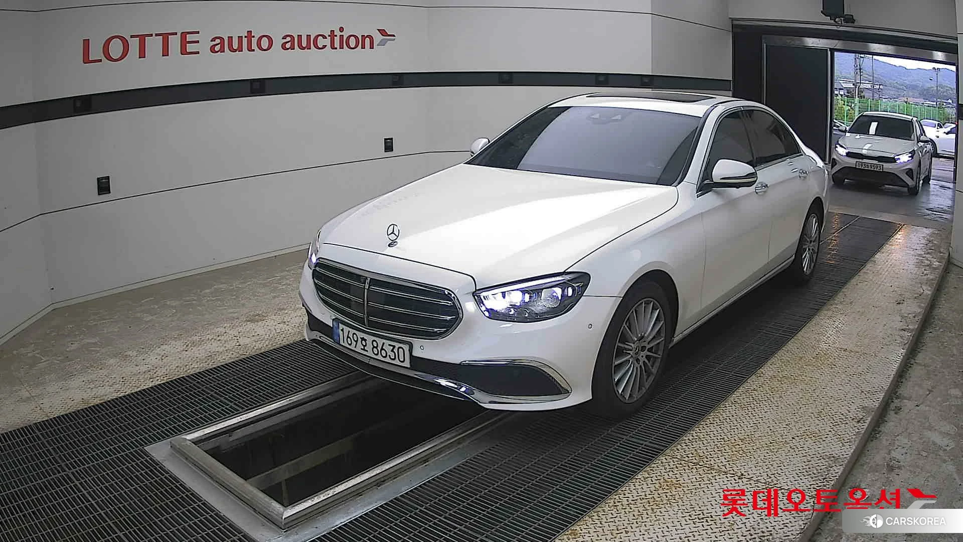 Mercedes-Benz Mercedes-Benz E250 2022 Белый из Кореи, фото 5