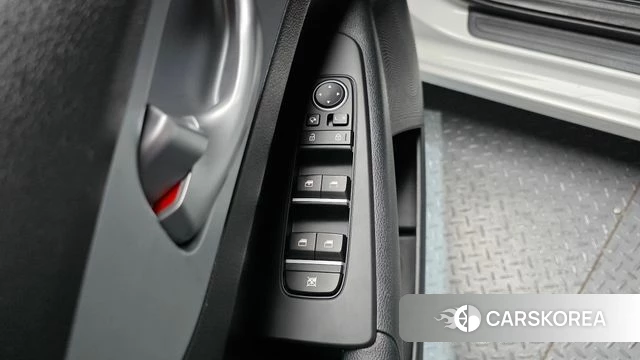 Kia The New K3 2nd generation 2023 Белый из Кореи, фото 5
