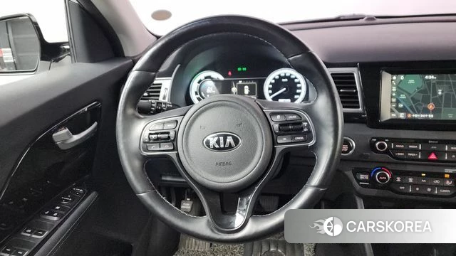 Kia Niro 2018 Белый из Кореи, фото 5