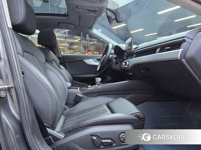 Audi A4L 2021 Темно-серый из Китая, фото 5