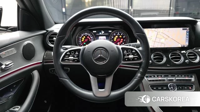 Mercedes-Benz E-Class W213 2019 Белый из Кореи, фото 5