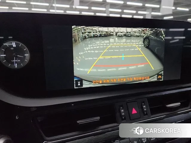 Lexus ES300h 7th generation 2022 Песочный из Кореи, фото 5