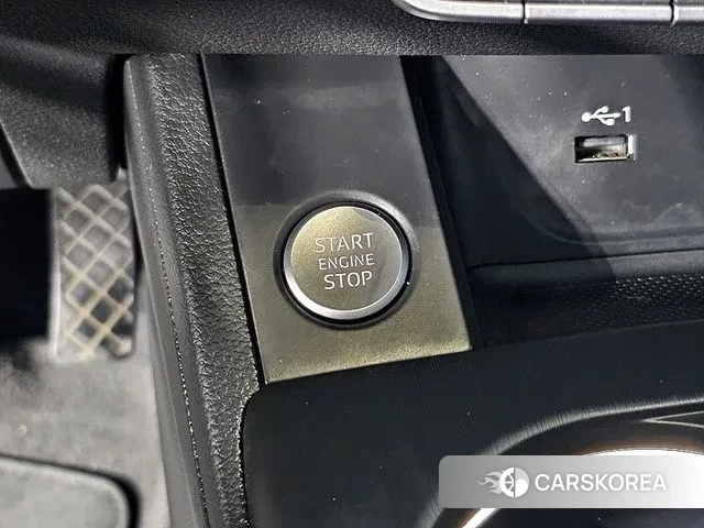 Audi A4 (B9) 2018 Черный из Кореи, фото 5