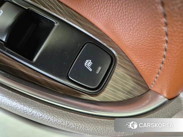 Chevrolet (GM Daewoo) All New Malibu 2018 Белый из Кореи, фото 5