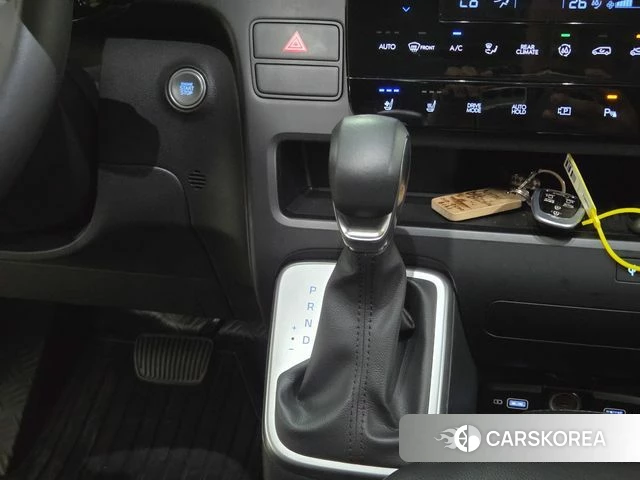 Hyundai Staria 2022 Черный из Кореи, фото 5