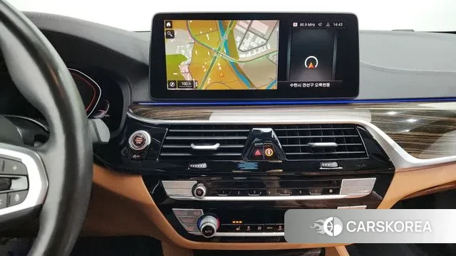 BMW 5 Series (G30) 2022 Черный из Кореи, фото 5