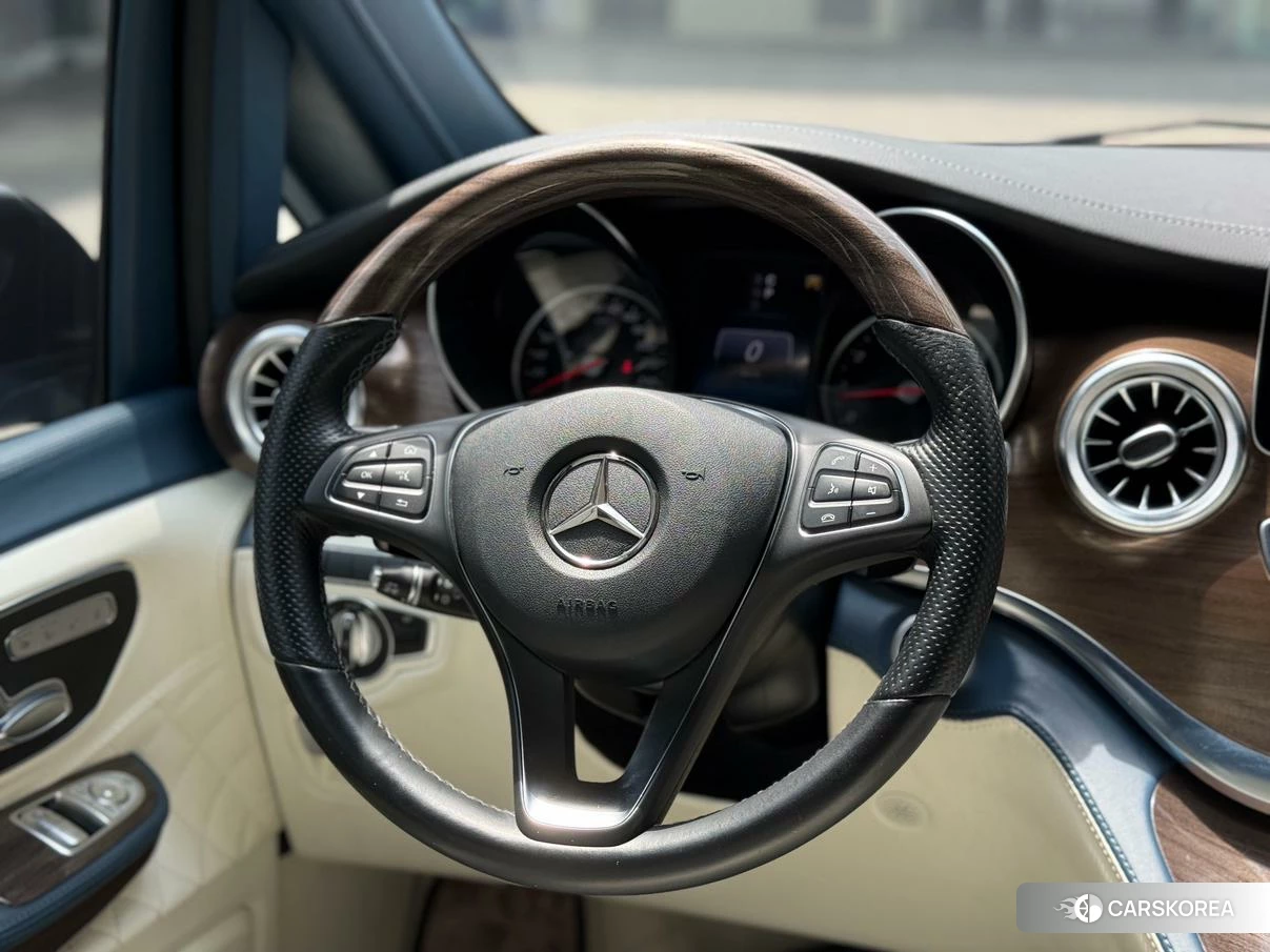 Mercedes-Benz V-class 2022 Черный из Китая, фото 5