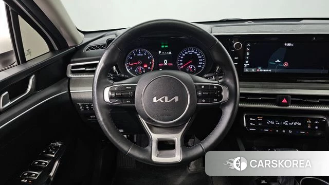 Kia K5 3rd generation 2022 Белый из Кореи, фото 5