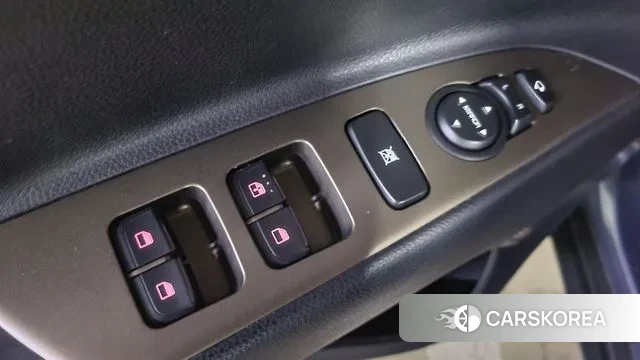 Kia Stonic 2018 Серый из Кореи, фото 5