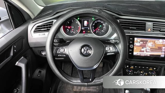 Volkswagen Tiguan second Generation 2020 Серебряный из Кореи, фото 5