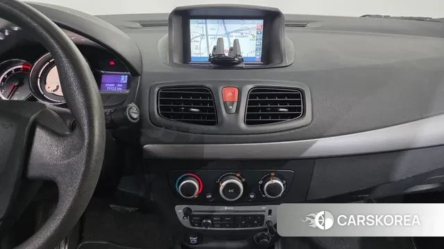 Renault Korea (Samsung) SM3 Neo 2019 Белый из Кореи, фото 5