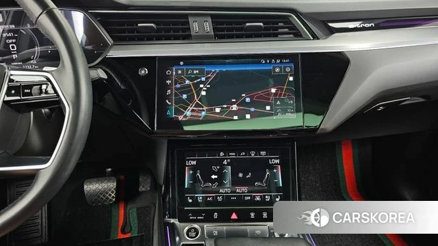 Audi e-Tron 2021 Черный из Кореи, фото 5