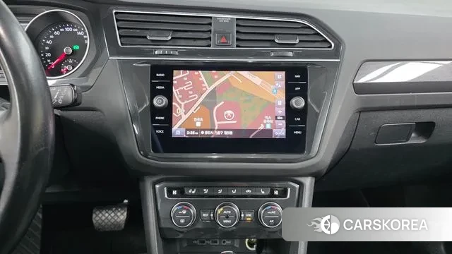 Volkswagen Tiguan second Generation 2020 Белый из Кореи, фото 5