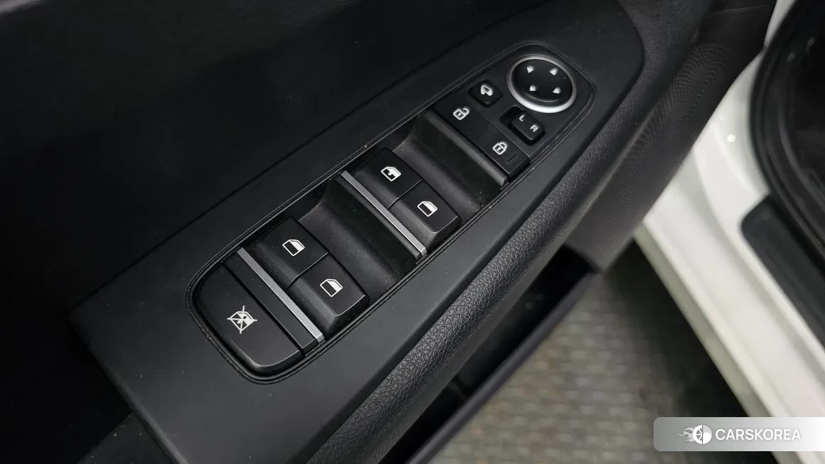 Kia The New K3 2nd generation 2021 Белый из Кореи, фото 5