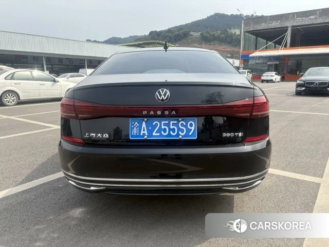 Volkswagen Passat 2023 Черный из Китая, фото 5