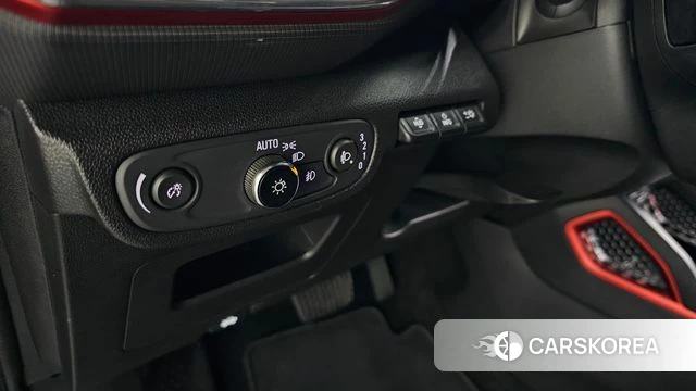 Chevrolet (GM Daewoo) Trailblazer 2021 Черный из Кореи, фото 5