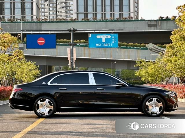 Mercedes-Benz Maybach S-class 2023 Черный из Китая, фото 5
