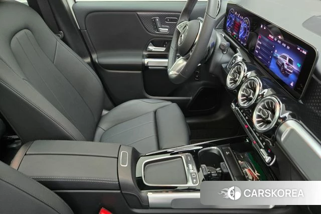 Mercedes-Benz EQB X243 2025 Белый из Кореи, фото 5
