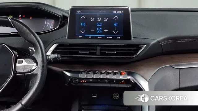 Peugeot 5008 second generation 2023 Синий из Кореи, фото 5