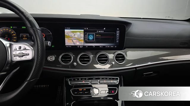 Mercedes-Benz E-Class W213 2019 Серебристо-серый из Кореи, фото 5