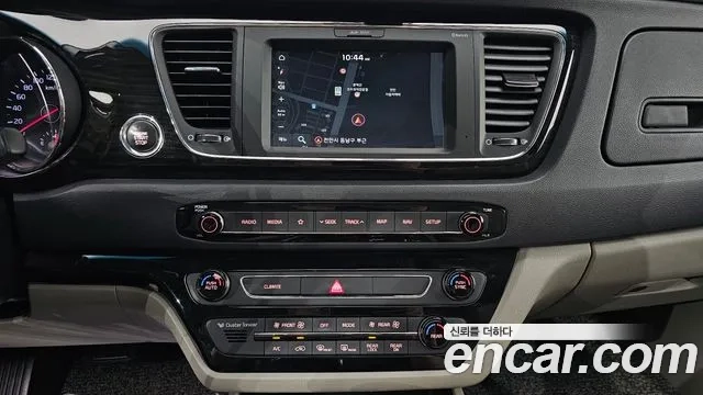 Kia The New Carnival 2018 Серый из Кореи, фото 5