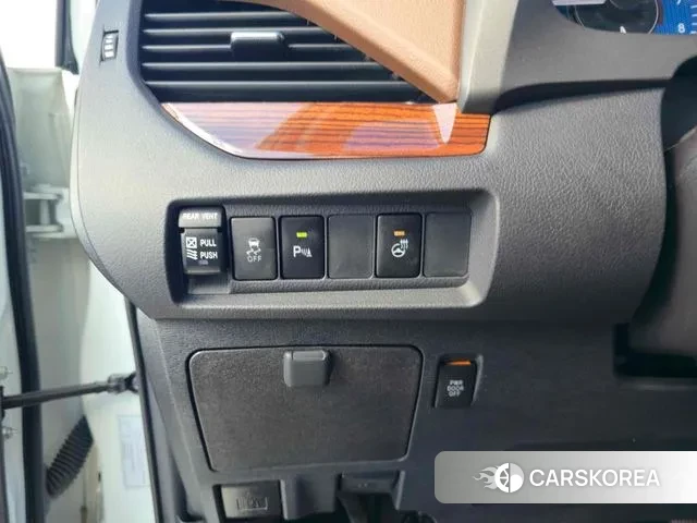 Toyota Sienna 2018 Белый из Кореи, фото 5