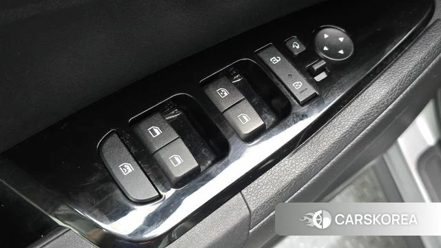 Kia Sportage 5th Generation 2023 Серебристо-серый из Кореи, фото 5