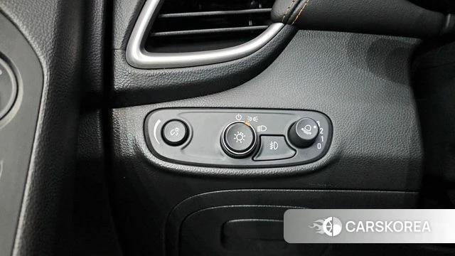 Chevrolet (GM Daewoo) The New Trax 2019 Белый из Кореи, фото 5