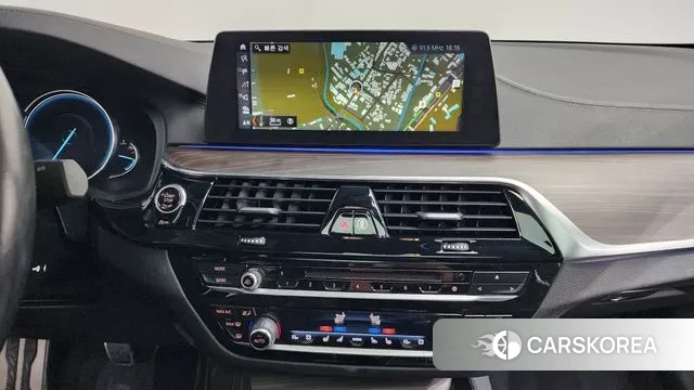 BMW 5 Series (G30) 2018 Черный из Кореи, фото 5