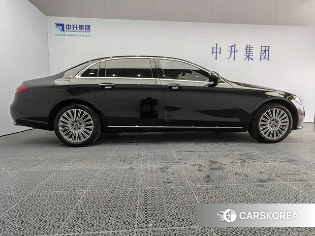 Mercedes-Benz E-class 2023 Черный из Китая, фото 5