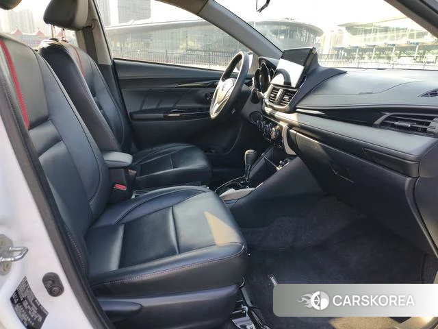 Toyota YARIS L Zhixuan 2022 Белый из Китая, фото 5