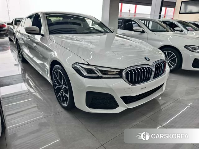 BMW 5 series 2024 Белый из Китая, фото 5