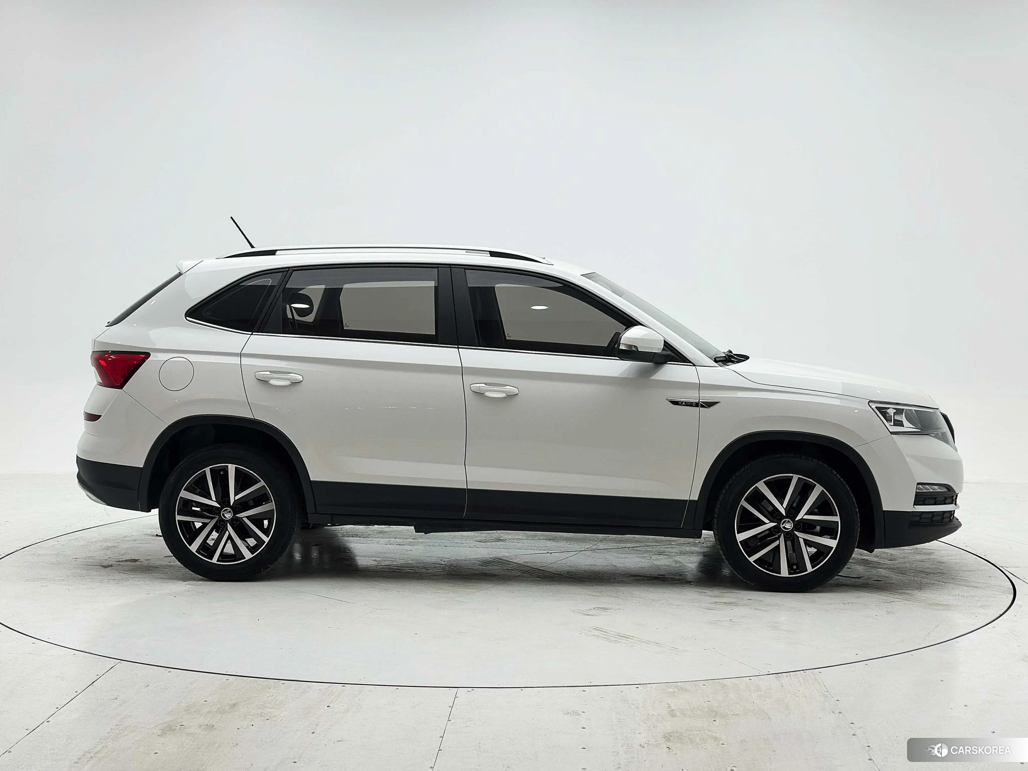Skoda Komick 2022 Белый из Китая, фото 5