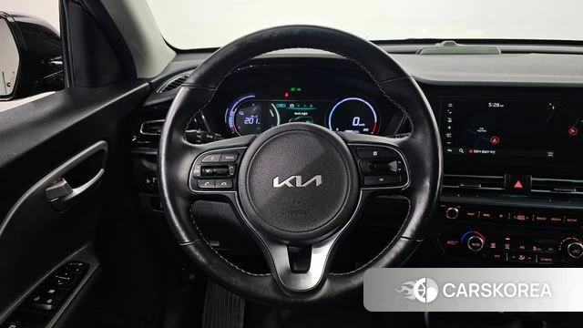 Kia Niro Plus 2022 Черный из Кореи, фото 5