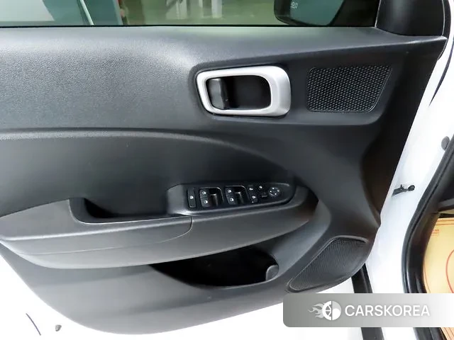 Hyundai Venue 2020 Белый из Кореи, фото 5