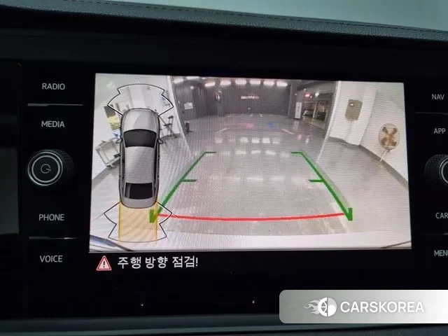 Volkswagen 7th Generation of Jetta 2023 Белый из Кореи, фото 5