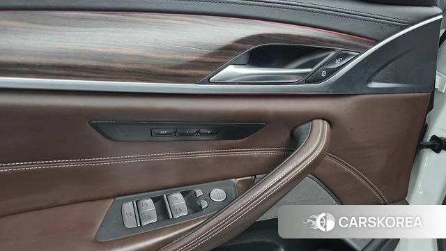 BMW 5 Series (G30) id 4338866 из Кореи 5