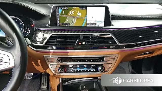 BMW 7 Series (G11) 2018 Белый из Кореи, фото 5