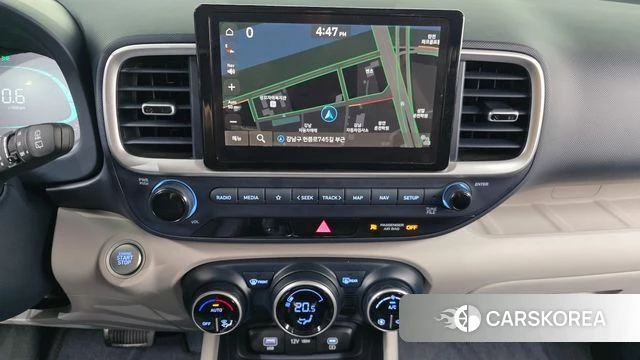 Hyundai Venue 2023 Белый из Кореи, фото 5
