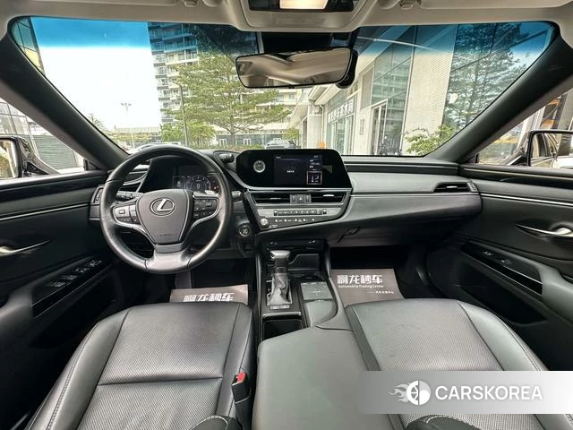 Lexus ES 2022 Серебристо-серый из Китая, фото 5