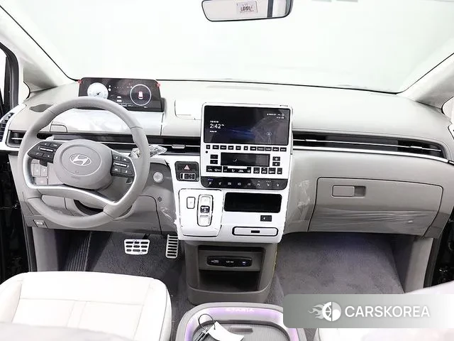 Hyundai Staria 2025 Черный из Кореи, фото 5