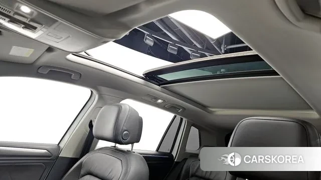 Volkswagen Tiguan second Generation 2022 Белый из Кореи, фото 5