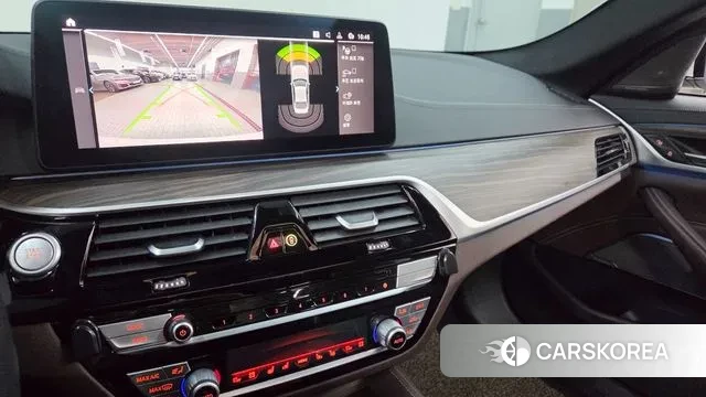 BMW 5 Series (G30) 2021 Белый из Кореи, фото 5