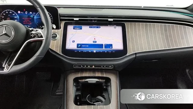 Mercedes-Benz E-Class W214 2025 Белый из Кореи, фото 5