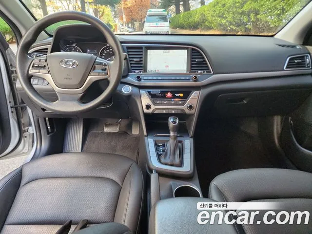 Hyundai Avante AD id 2211003 из Кореи 5