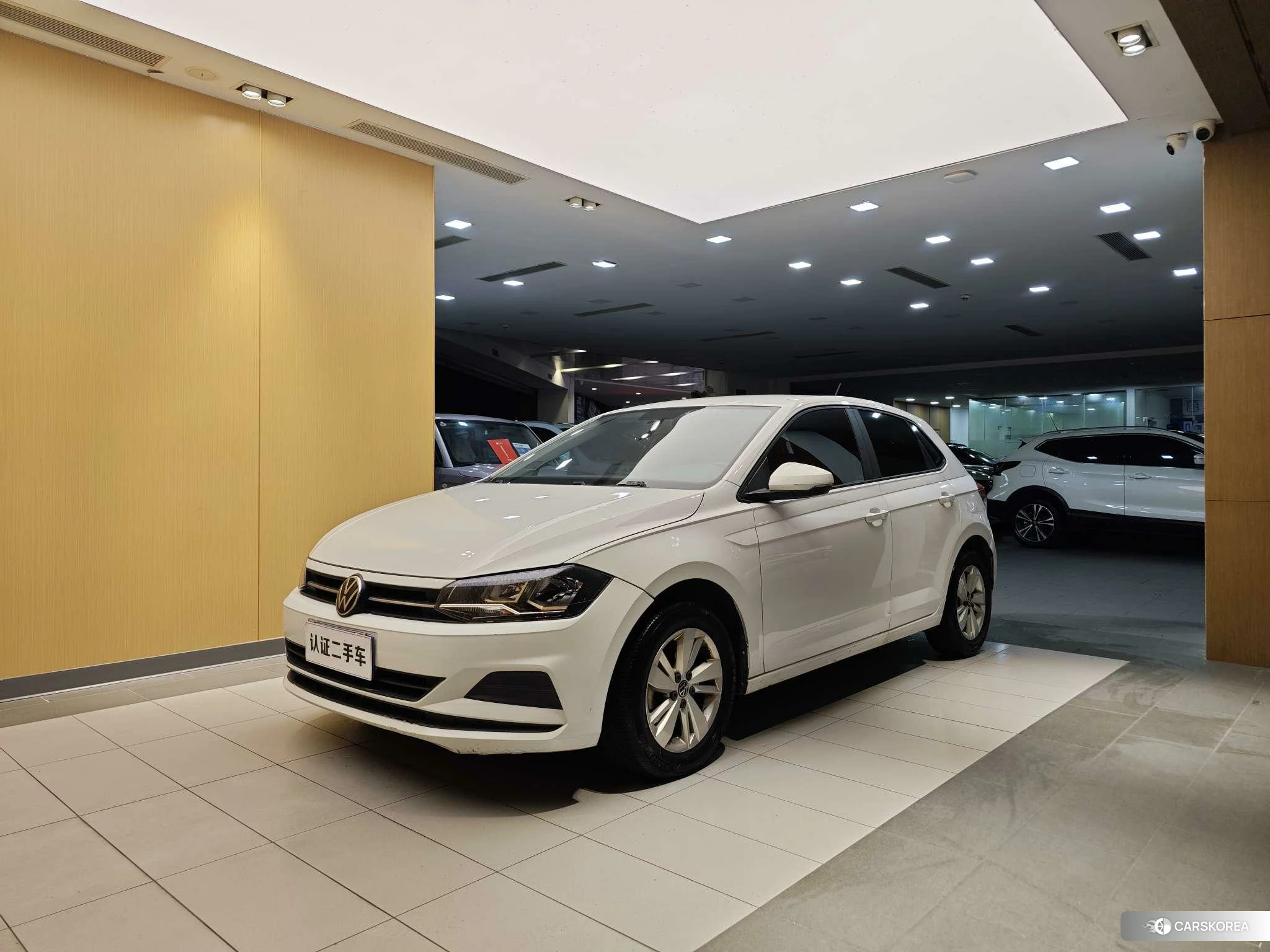 Volkswagen Polo 2023 Белый из Китая, фото 5